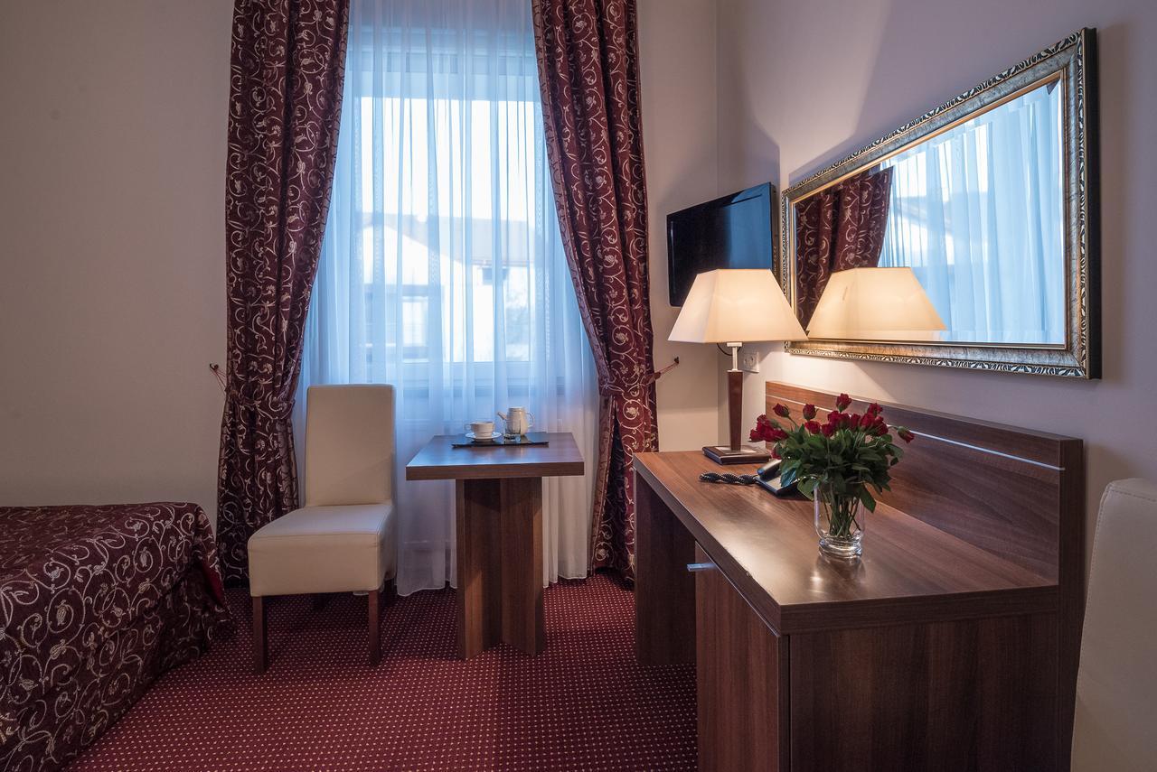 Jasek Premium Hotel Wrocław Extérieur photo